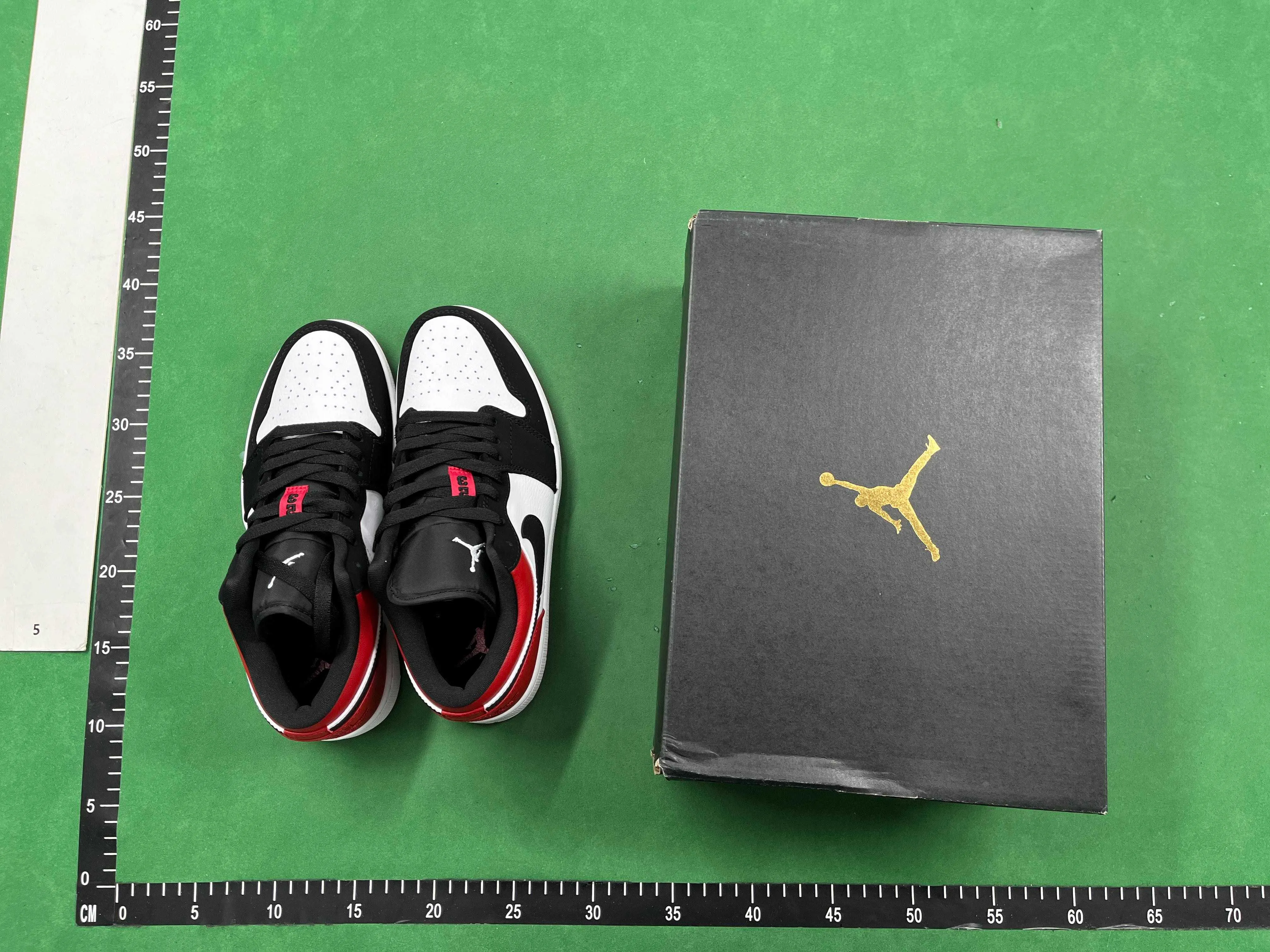 Jordan 1 Low