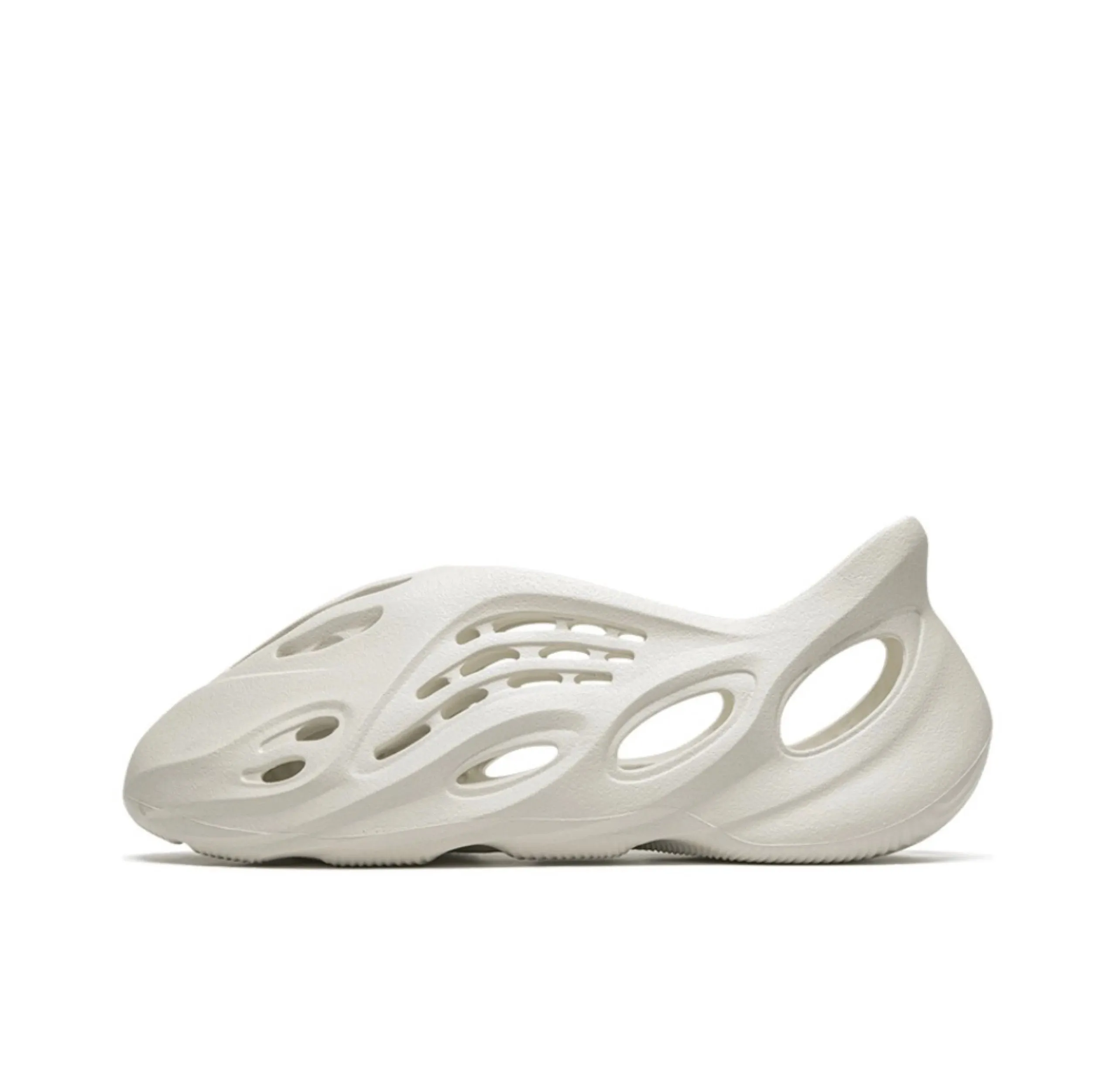 Yeezy Foam Runner [LW]