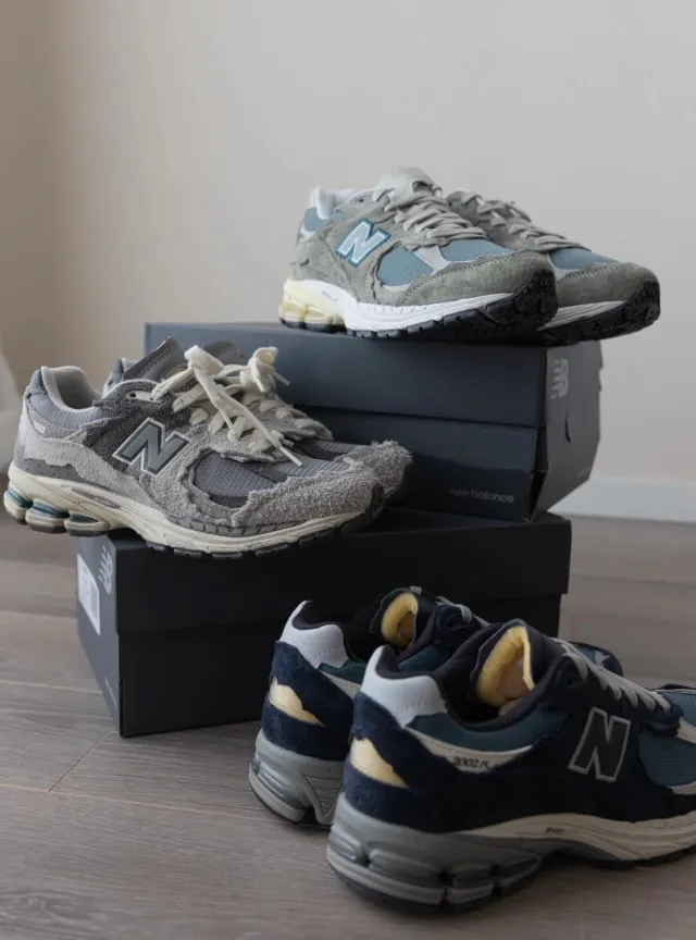 NEW BALANCE ML 2002R
