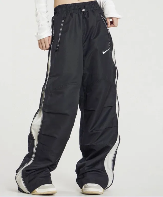NIKE TRACKPANTS