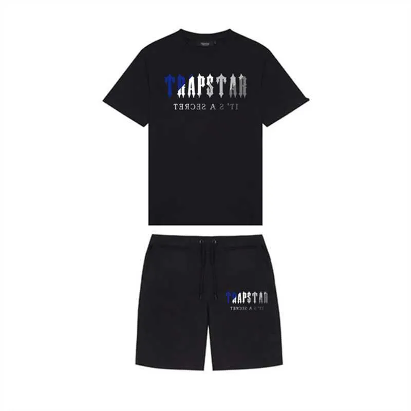 Trapstar Shirt w/ Shorts