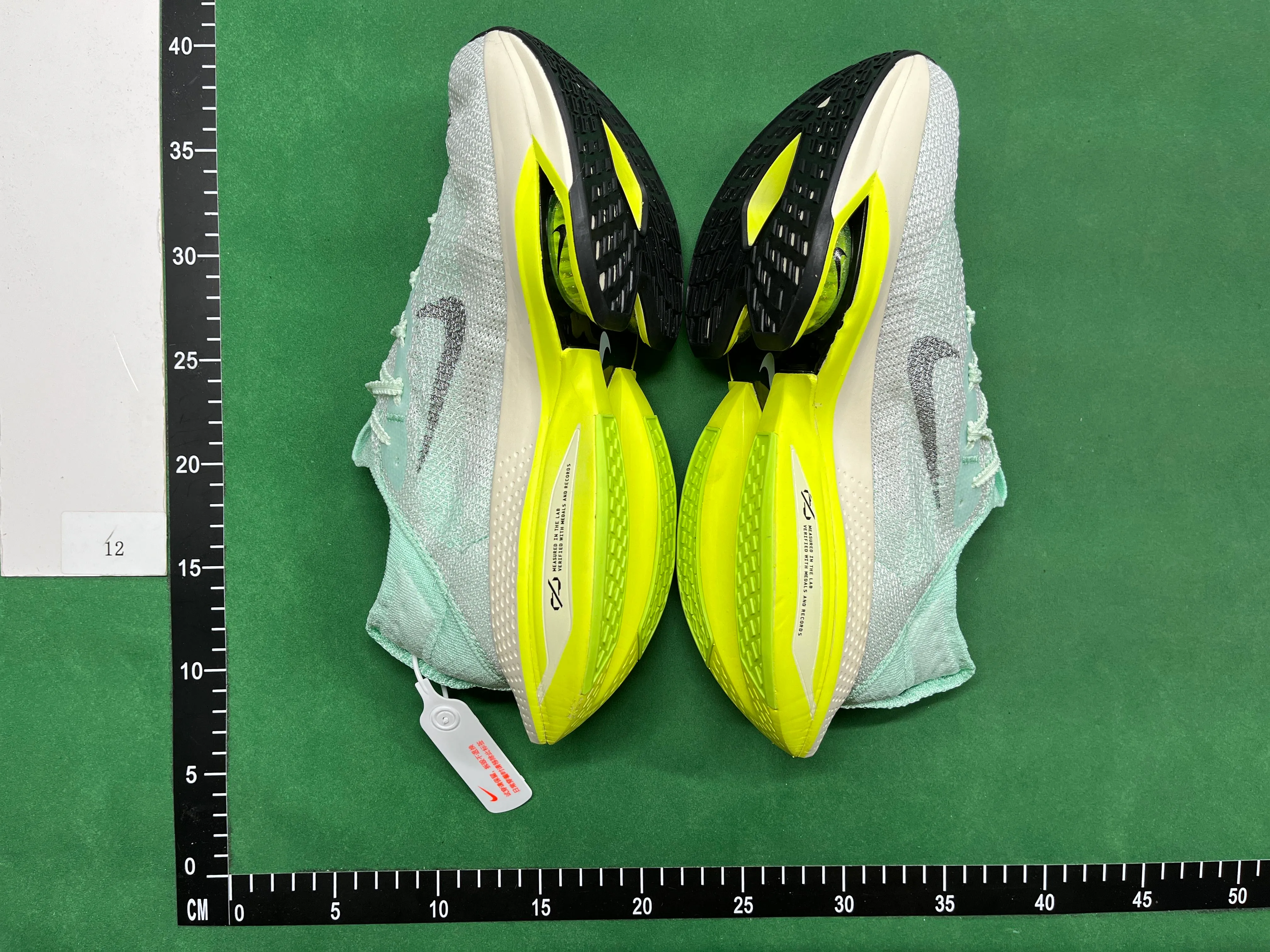 NIKE AIR ZOOM ALPHA FLY