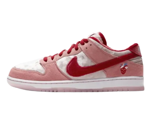 Nike SB Dunk Low StrangeLove Skateboards
