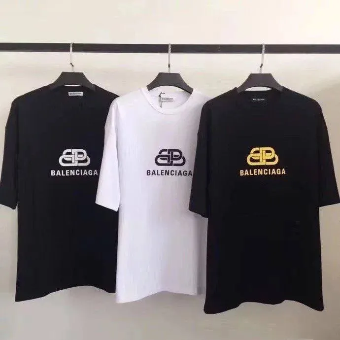 Balenciaga  T-shirt