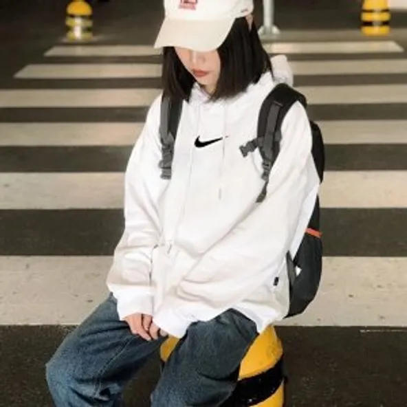 CHEAP NIKE HOODIE (GOOD)