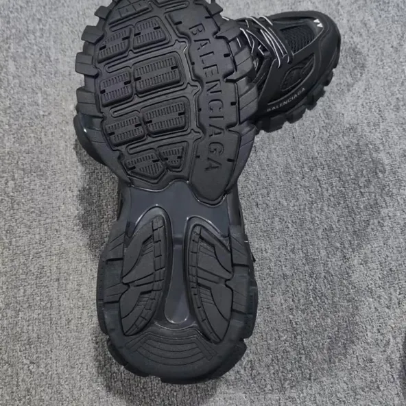 Balenciaga "Track"