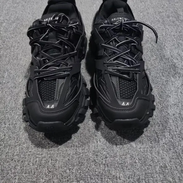 Balenciaga "Track"