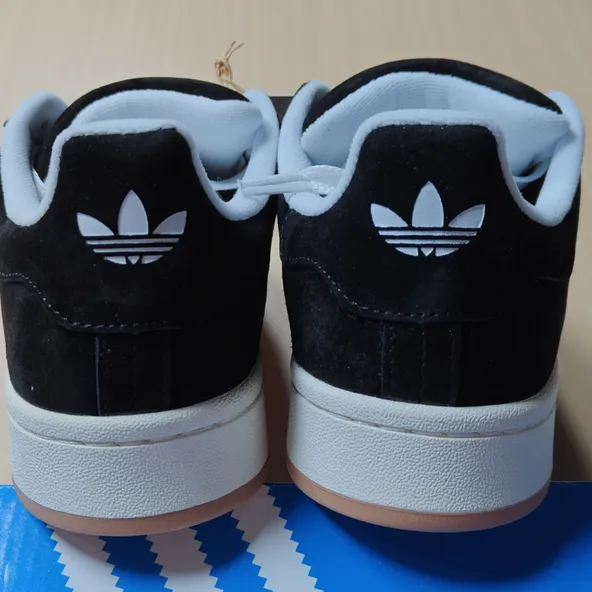 Adidas Campus