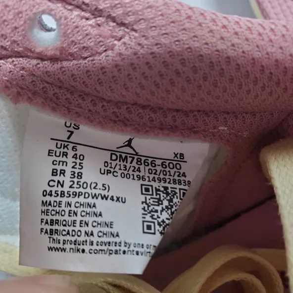 Travis Scott x Air Jordan 1 Low OG