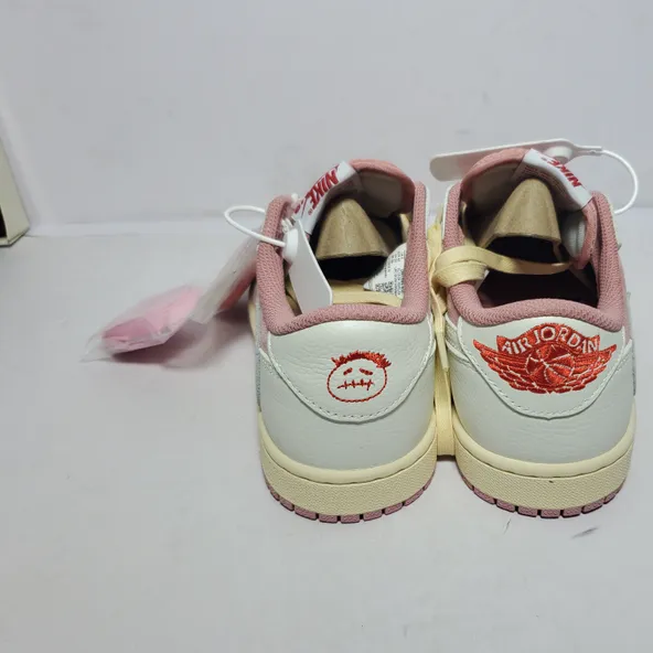Travis Scott x Air Jordan 1 Low OG