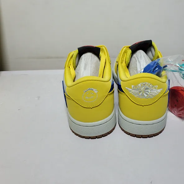 Travis Scott x Air Jordan 1  Low OG Canary