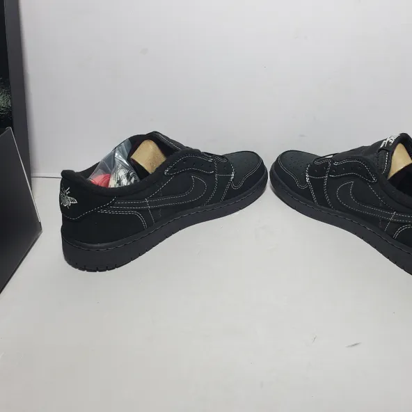 Travis Scott x Air Jordan 1 ​Low Black Phantom
