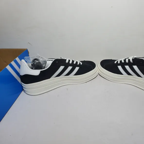 Adidas Wmns Gazelle  Bold Black White
