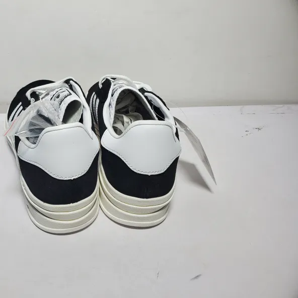 Adidas Wmns Gazelle  Bold Black White