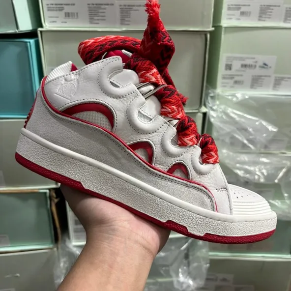 Lanvin Curb 